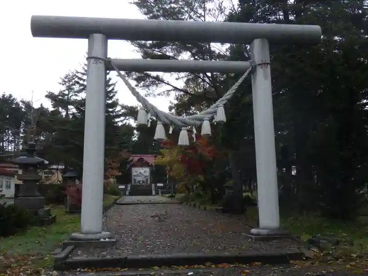 樺戸神社の鳥居