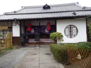 華蔵院の本殿・本堂