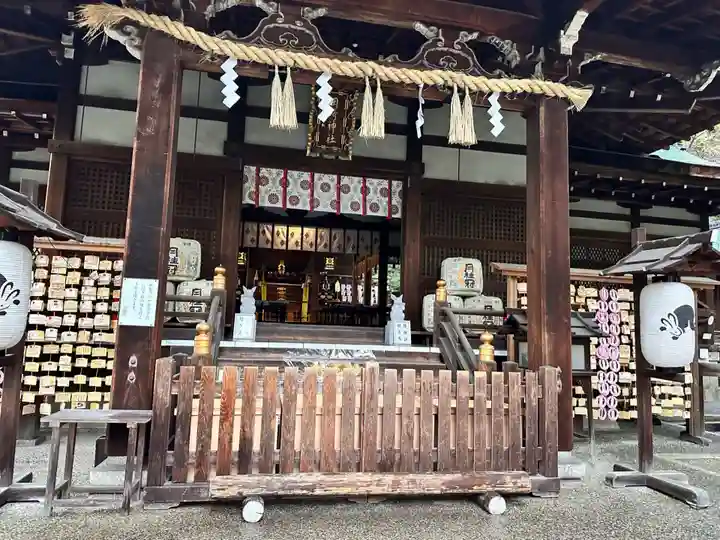 岡崎神社の本殿・本堂