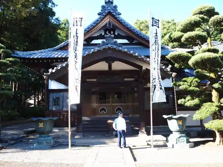 実相寺の本殿・本堂