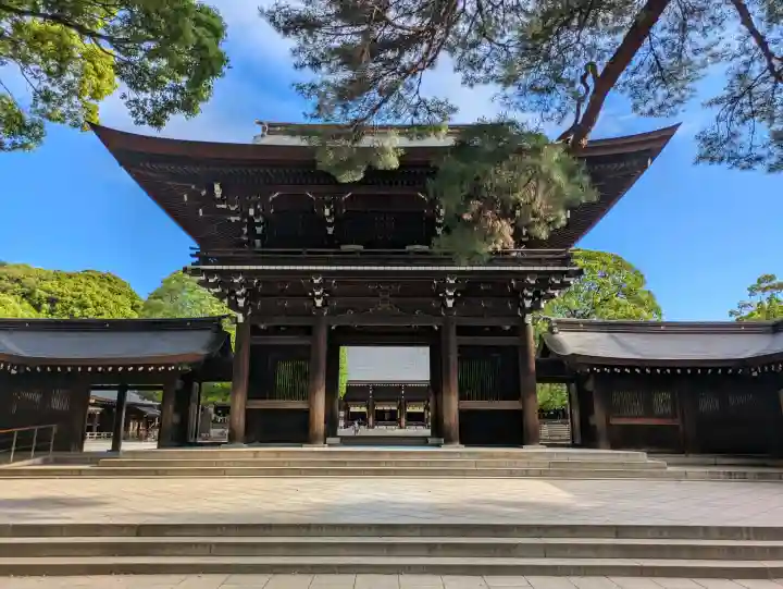 明治神宮の{uncategorized: "未分類", other: "その他", undefined: "問題あり", building: "その他建物", grave: "お墓", sacred_gate: "鳥居", guardian: "狛犬", statue: "像", buddha: "仏像", history: "歴史", nature: "自然", garden: "庭園", animal: "動物", pagoda: "塔", temizu: "手水舎", mountain_gate: "山門・神門", sanctuary: "本殿・本堂", subordinate: "末社・摂社", art: "芸術", scenery: "景色", jizo: "地蔵", ema: "絵馬", goshuin: "御朱印", omikuji: "おみくじ", items: "授与品その他", amulet: "お守り", goshuincho: "御朱印帳", eats: "食事", festival: "お祭り", votive_dance: "神楽", shichigosan: "七五三参", wedding: "結婚式", experience: "体験その他", initially: "初詣", around: "周辺", anti_infection: "感染症対策"}