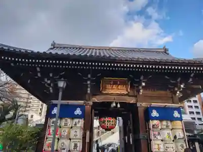 櫛田神社の山門・神門