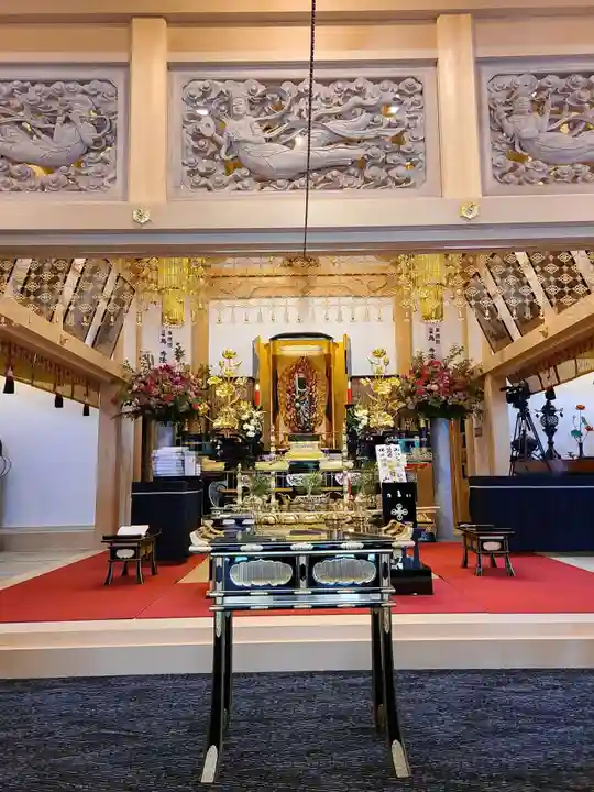 寳泉寺の本殿・本堂