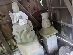 海岸寺奥の院の仏像