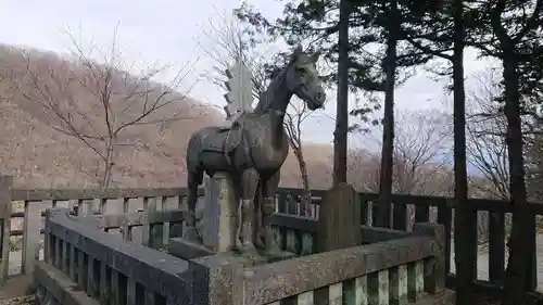 那須温泉神社の像