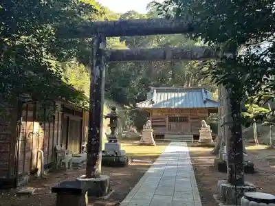山宮神社の{uncategorized: "未分類", other: "その他", undefined: "問題あり", building: "その他建物", grave: "お墓", sacred_gate: "鳥居", guardian: "狛犬", statue: "像", buddha: "仏像", history: "歴史", nature: "自然", garden: "庭園", animal: "動物", pagoda: "塔", temizu: "手水舎", mountain_gate: "山門・神門", sanctuary: "本殿・本堂", subordinate: "末社・摂社", art: "芸術", scenery: "景色", jizo: "地蔵", ema: "絵馬", goshuin: "御朱印", omikuji: "おみくじ", items: "授与品その他", amulet: "お守り", goshuincho: "御朱印帳", eats: "食事", festival: "お祭り", votive_dance: "神楽", shichigosan: "七五三参", wedding: "結婚式", experience: "体験その他", initially: "初詣", around: "周辺", anti_infection: "感染症対策"}