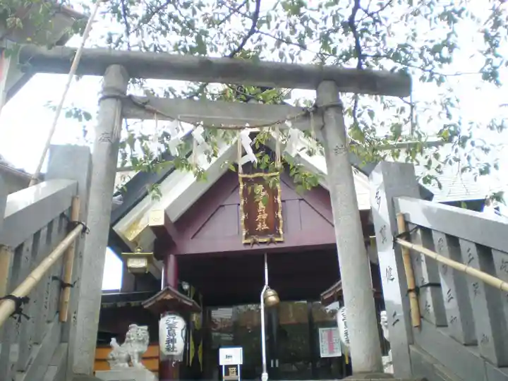 元三島神社の鳥居