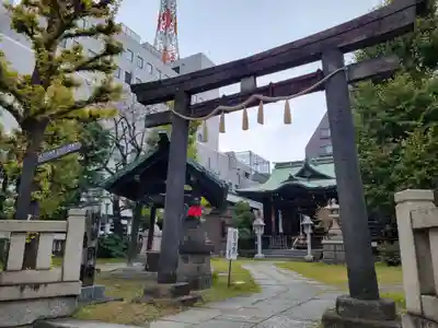 千束稲荷神社の鳥居