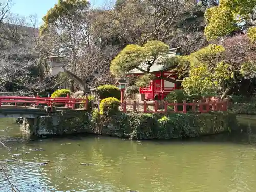 三嶋大社の{uncategorized: "未分類", other: "その他", undefined: "問題あり", building: "その他建物", grave: "お墓", sacred_gate: "鳥居", guardian: "狛犬", statue: "像", buddha: "仏像", history: "歴史", nature: "自然", garden: "庭園", animal: "動物", pagoda: "塔", temizu: "手水舎", mountain_gate: "山門・神門", sanctuary: "本殿・本堂", subordinate: "末社・摂社", art: "芸術", scenery: "景色", jizo: "地蔵", ema: "絵馬", goshuin: "御朱印", omikuji: "おみくじ", items: "授与品その他", amulet: "お守り", goshuincho: "御朱印帳", eats: "食事", festival: "お祭り", votive_dance: "神楽", shichigosan: "七五三参", wedding: "結婚式", experience: "体験その他", initially: "初詣", around: "周辺", anti_infection: "感染症対策"}