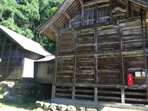 岩瀬神社の本殿・本堂