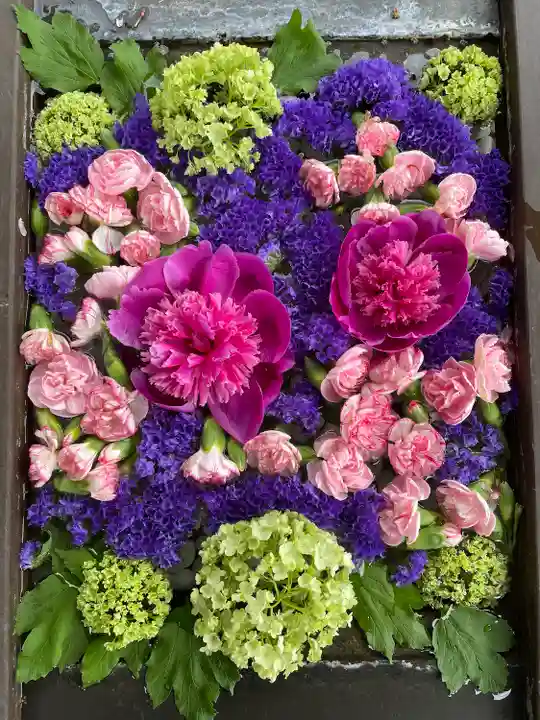 根岸八幡神社の手水舎