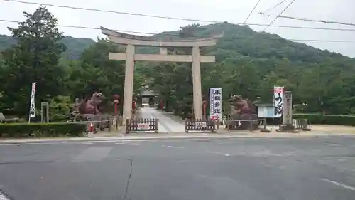 吉備津彦神社の鳥居