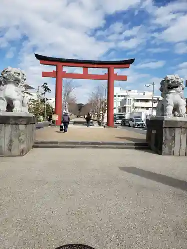 鶴岡八幡宮の鳥居