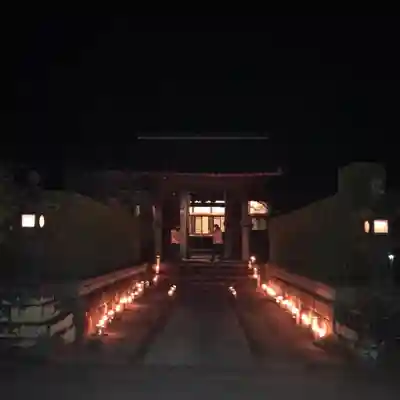 明願寺の山門・神門