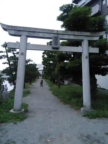 琵琶島神社の鳥居