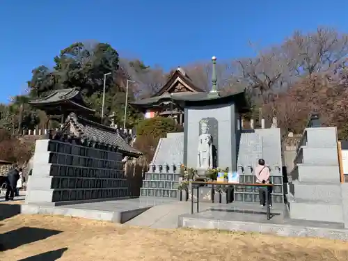埼玉厄除け開運大師・龍泉寺（切り絵御朱印発祥の寺）のその他建物