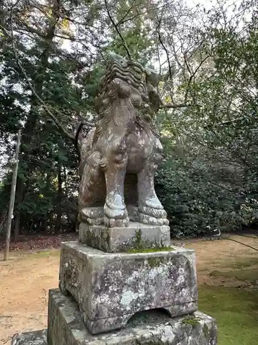 天石門別八倉比売神社の狛犬