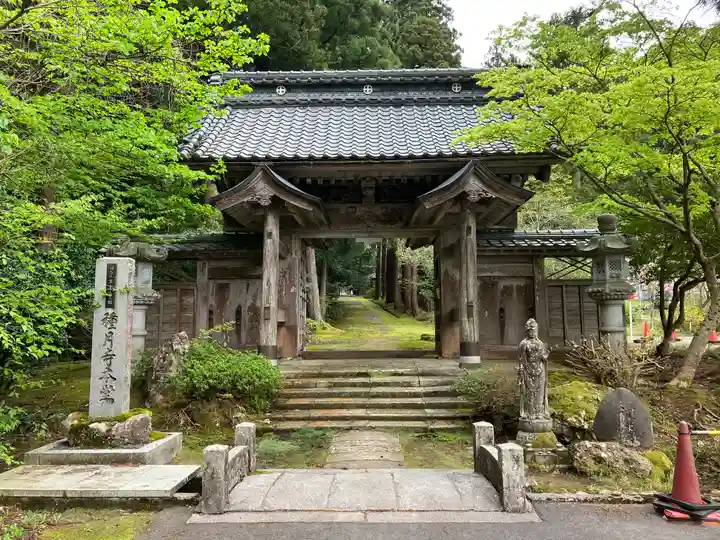 種月寺の山門・神門