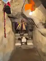 岩窟弁財天の{uncategorized: "未分類", other: "その他", undefined: "問題あり", building: "その他建物", grave: "お墓", sacred_gate: "鳥居", guardian: "狛犬", statue: "像", buddha: "仏像", history: "歴史", nature: "自然", garden: "庭園", animal: "動物", pagoda: "塔", temizu: "手水舎", mountain_gate: "山門・神門", sanctuary: "本殿・本堂", subordinate: "末社・摂社", art: "芸術", scenery: "景色", jizo: "地蔵", ema: "絵馬", goshuin: "御朱印", omikuji: "おみくじ", items: "授与品その他", amulet: "お守り", goshuincho: "御朱印帳", eats: "食事", festival: "お祭り", votive_dance: "神楽", shichigosan: "七五三参", wedding: "結婚式", experience: "体験その他", initially: "初詣", around: "周辺", anti_infection: "感染症対策"}