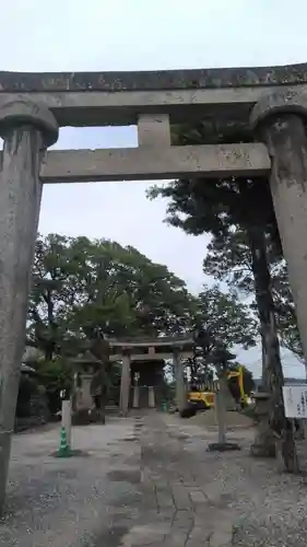 日出若宮八幡神社の鳥居