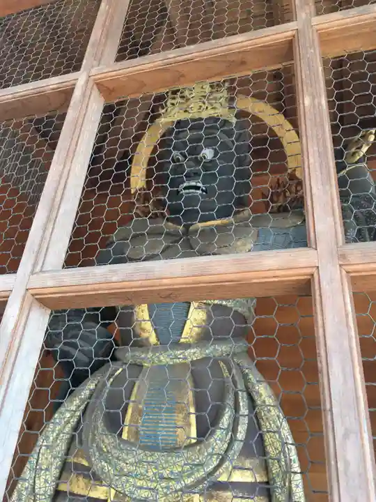 淺間神社(忍野八海)の像