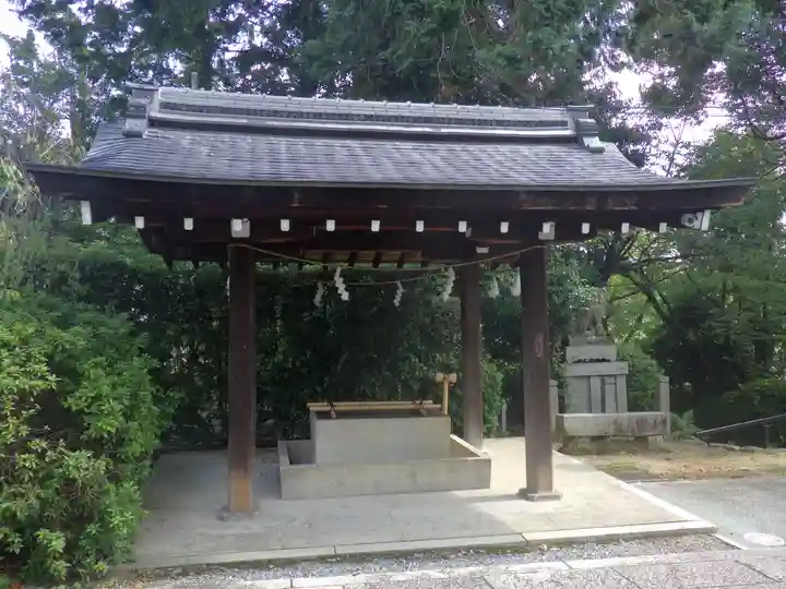宗忠神社の手水舎