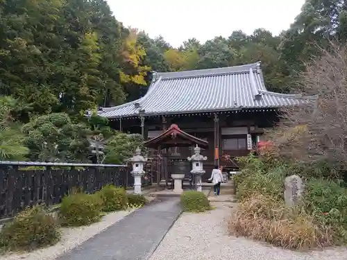 子嶋寺の本殿・本堂