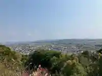 人見神社の{uncategorized: "未分類", other: "その他", undefined: "問題あり", building: "その他建物", grave: "お墓", sacred_gate: "鳥居", guardian: "狛犬", statue: "像", buddha: "仏像", history: "歴史", nature: "自然", garden: "庭園", animal: "動物", pagoda: "塔", temizu: "手水舎", mountain_gate: "山門・神門", sanctuary: "本殿・本堂", subordinate: "末社・摂社", art: "芸術", scenery: "景色", jizo: "地蔵", ema: "絵馬", goshuin: "御朱印", omikuji: "おみくじ", items: "授与品その他", amulet: "お守り", goshuincho: "御朱印帳", eats: "食事", festival: "お祭り", votive_dance: "神楽", shichigosan: "七五三参", wedding: "結婚式", experience: "体験その他", initially: "初詣", around: "周辺", anti_infection: "感染症対策"}