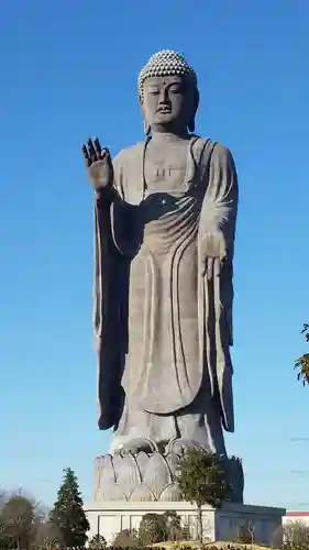 東本願寺本廟 牛久浄苑（牛久大仏）の仏像