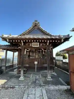 都久生須麻神社の本殿