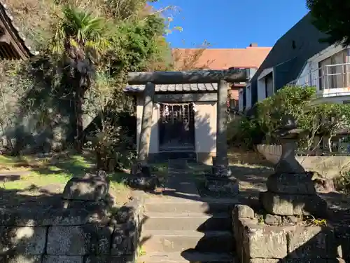 加知山神社の末社