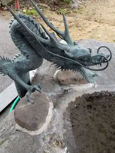 建石勝神社の手水舎