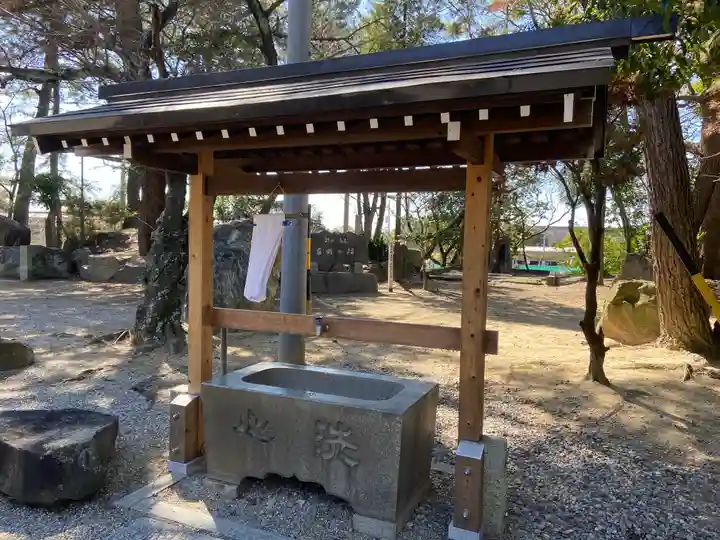 西尾神社の手水舎