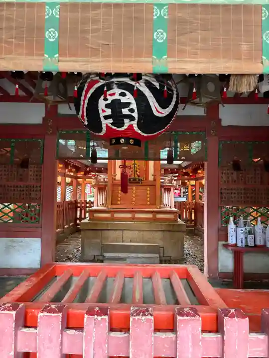 長田神社の{uncategorized: "未分類", other: "その他", undefined: "問題あり", building: "その他建物", grave: "お墓", sacred_gate: "鳥居", guardian: "狛犬", statue: "像", buddha: "仏像", history: "歴史", nature: "自然", garden: "庭園", animal: "動物", pagoda: "塔", temizu: "手水舎", mountain_gate: "山門・神門", sanctuary: "本殿・本堂", subordinate: "末社・摂社", art: "芸術", scenery: "景色", jizo: "地蔵", ema: "絵馬", goshuin: "御朱印", omikuji: "おみくじ", items: "授与品その他", amulet: "お守り", goshuincho: "御朱印帳", eats: "食事", festival: "お祭り", votive_dance: "神楽", shichigosan: "七五三参", wedding: "結婚式", experience: "体験その他", initially: "初詣", around: "周辺", anti_infection: "感染症対策"}