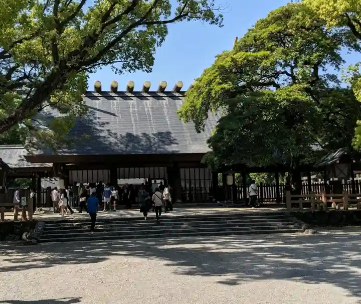 熱田神宮の{uncategorized: "未分類", other: "その他", undefined: "問題あり", building: "その他建物", grave: "お墓", sacred_gate: "鳥居", guardian: "狛犬", statue: "像", buddha: "仏像", history: "歴史", nature: "自然", garden: "庭園", animal: "動物", pagoda: "塔", temizu: "手水舎", mountain_gate: "山門・神門", sanctuary: "本殿・本堂", subordinate: "末社・摂社", art: "芸術", scenery: "景色", jizo: "地蔵", ema: "絵馬", goshuin: "御朱印", omikuji: "おみくじ", items: "授与品その他", amulet: "お守り", goshuincho: "御朱印帳", eats: "食事", festival: "お祭り", votive_dance: "神楽", shichigosan: "七五三参", wedding: "結婚式", experience: "体験その他", initially: "初詣", around: "周辺", anti_infection: "感染症対策"}