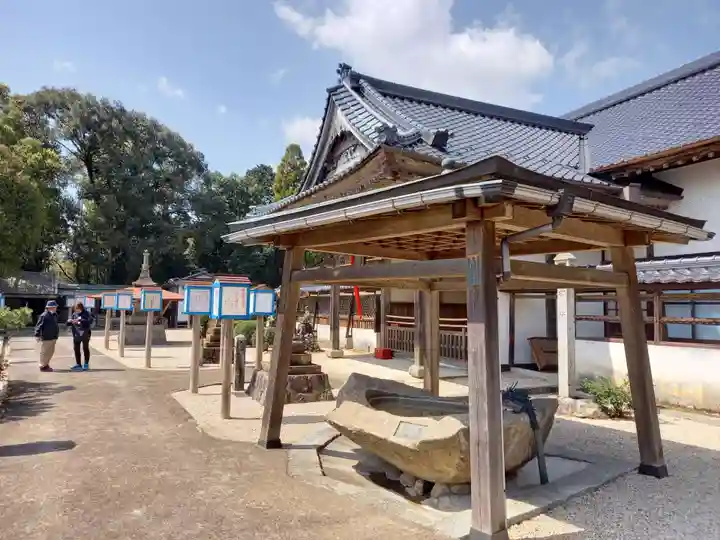 実相院の手水舎