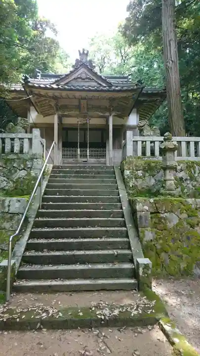 春日神社の本殿・本堂