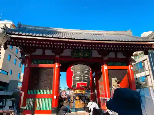 浅草寺の山門・神門