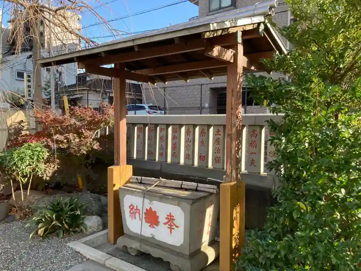 山神社の手水舎