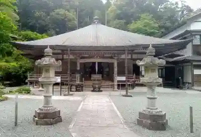 阿弥陀寺の本殿・本堂