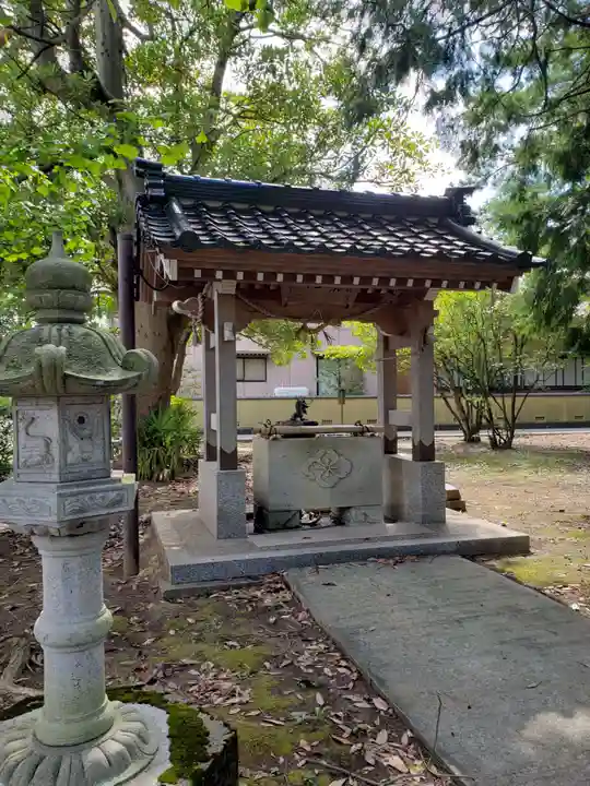 諏訪神社の手水舎