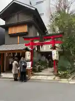 五十稲荷神社(栄寿稲荷神社)の{uncategorized: "未分類", other: "その他", undefined: "問題あり", building: "その他建物", grave: "お墓", sacred_gate: "鳥居", guardian: "狛犬", statue: "像", buddha: "仏像", history: "歴史", nature: "自然", garden: "庭園", animal: "動物", pagoda: "塔", temizu: "手水舎", mountain_gate: "山門・神門", sanctuary: "本殿・本堂", subordinate: "末社・摂社", art: "芸術", scenery: "景色", jizo: "地蔵", ema: "絵馬", goshuin: "御朱印", omikuji: "おみくじ", items: "授与品その他", amulet: "お守り", goshuincho: "御朱印帳", eats: "食事", festival: "お祭り", votive_dance: "神楽", shichigosan: "七五三参", wedding: "結婚式", experience: "体験その他", initially: "初詣", around: "周辺", anti_infection: "感染症対策"}