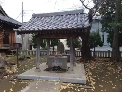 諏訪神社の手水舎