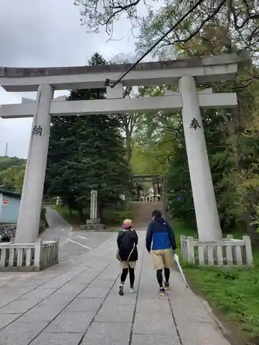 諏訪大社上社前宮の鳥居