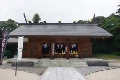 松江護國神社の本殿・本堂