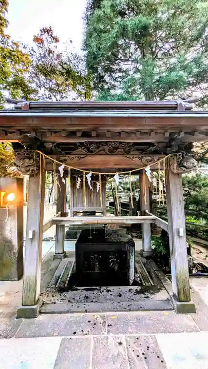松戸神社の手水舎