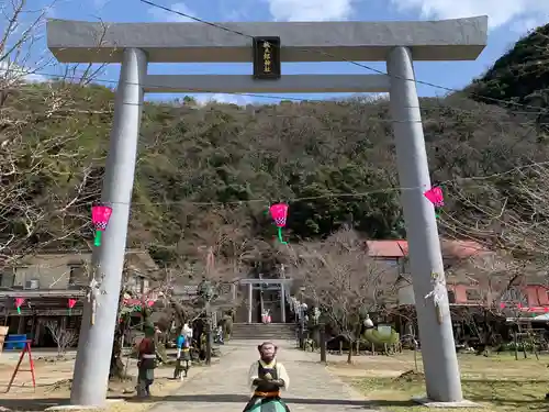 桃太郎神社（栗栖）の鳥居