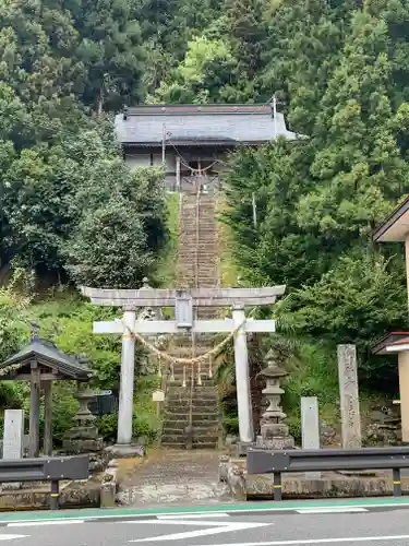 都々古別神社の鳥居