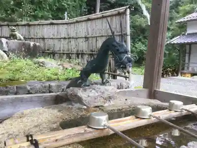 八所神社の手水舎