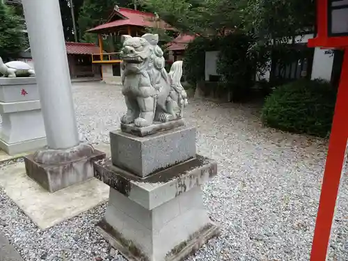 磐裂根裂神社の狛犬